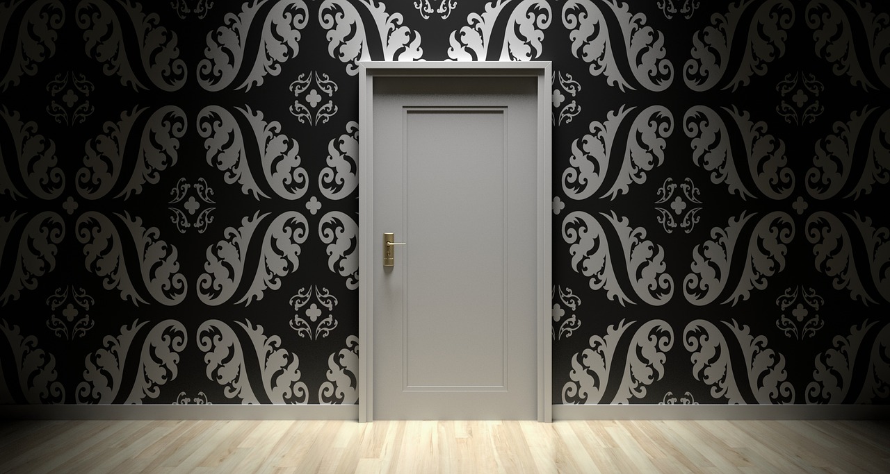 Adorable Door Decor - Family-Friendly Halloween Decorations for a Playful Atmosphere