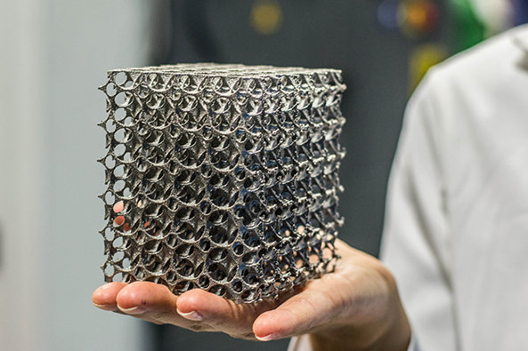 Additive Manufacturing - Engine Materials and Manufacturing Techniques