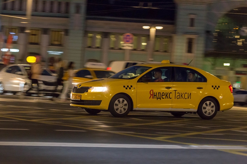 Yandex.Taxi - Getting Around Moscow: Transportation and Commuting Tips