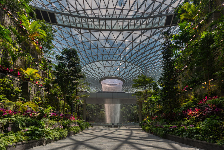 Singapore Changi Airport (SIN): The Jewel - Airports Offering Premium Amenities and Services