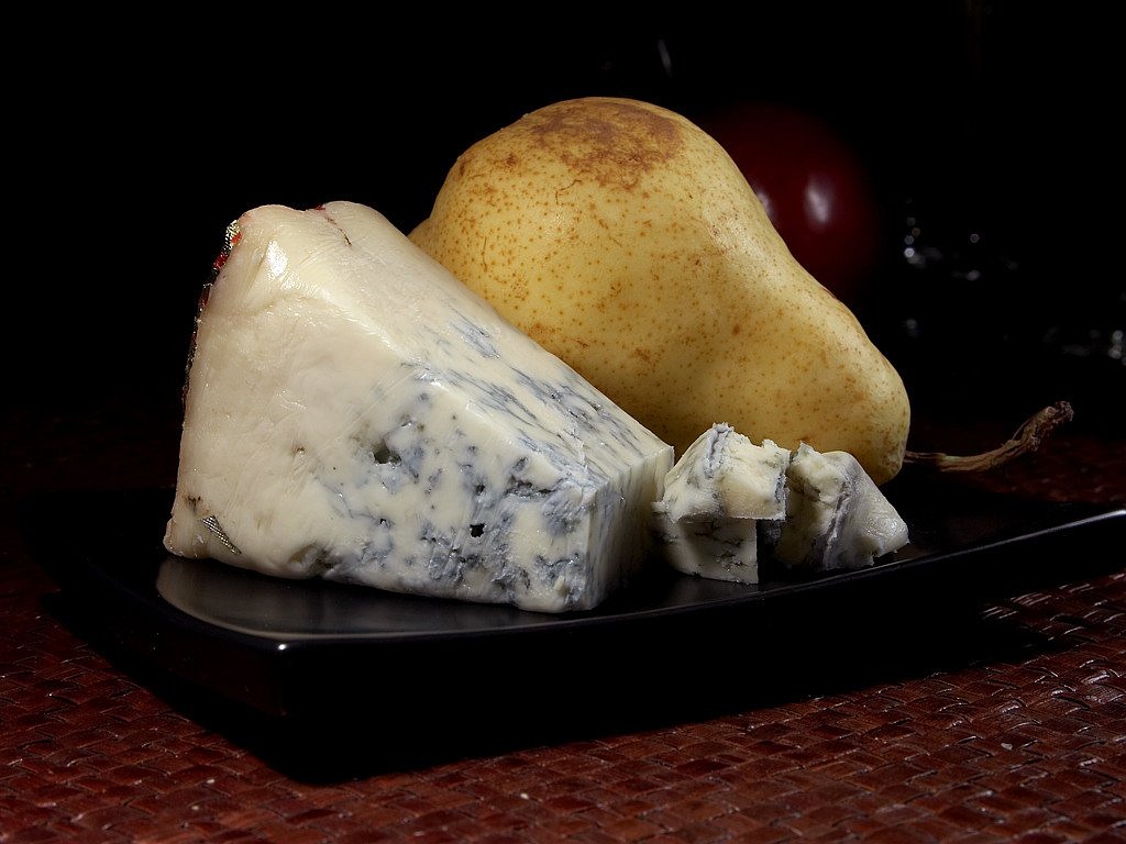 Italy's Gorgonzola: Creamy and Tangy - A World of Bold Flavors and Unique Traditions