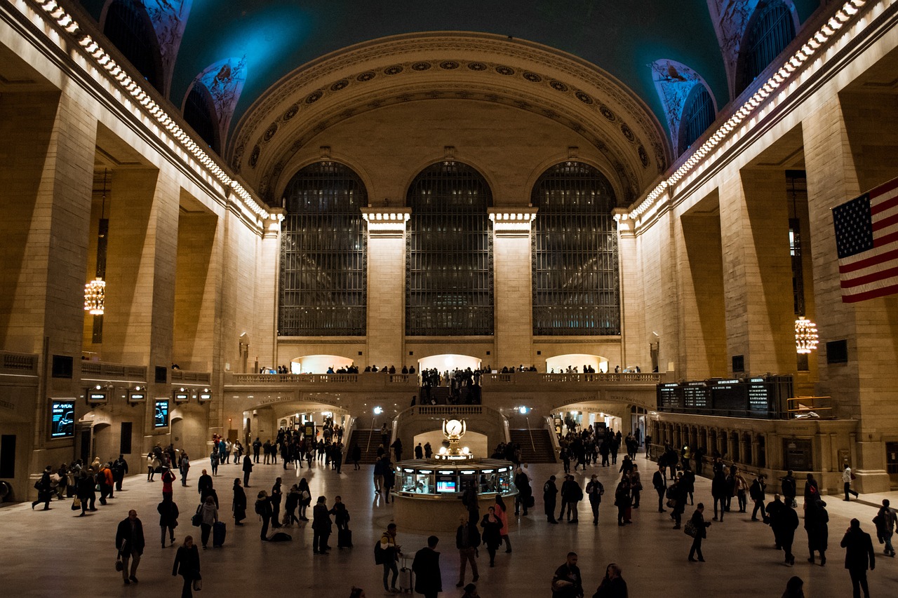 Grand Central Terminal (New York City, USA) - Journey Through Historical and Iconic Airports Worldwide