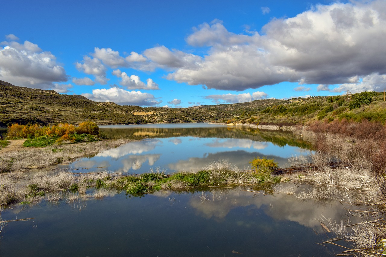 Lakeside Serenity - Hotels Boasting the Best Scenic Locations