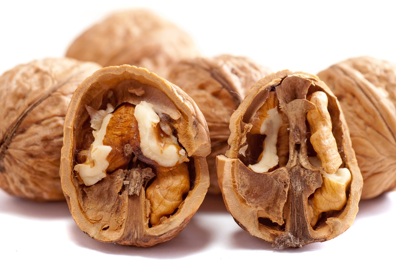 Nuts and Seeds - Essential Foods for Managing Insulin Levels