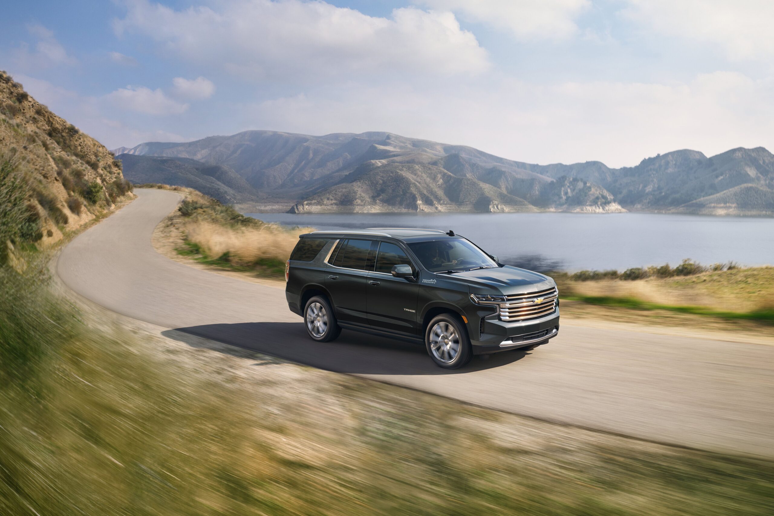 Towing Power - Navigating the Popularity of the Chevrolet Tahoe and Ford Expedition